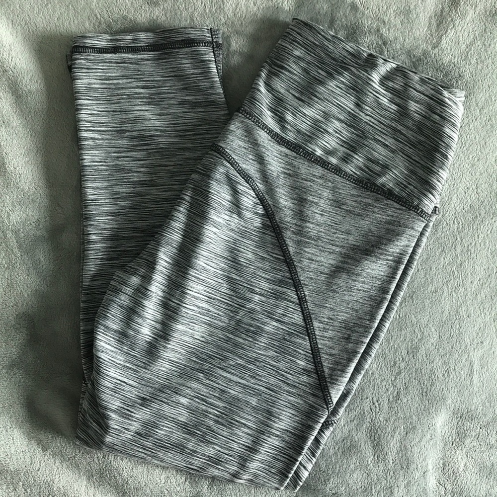 Grey workout leggings